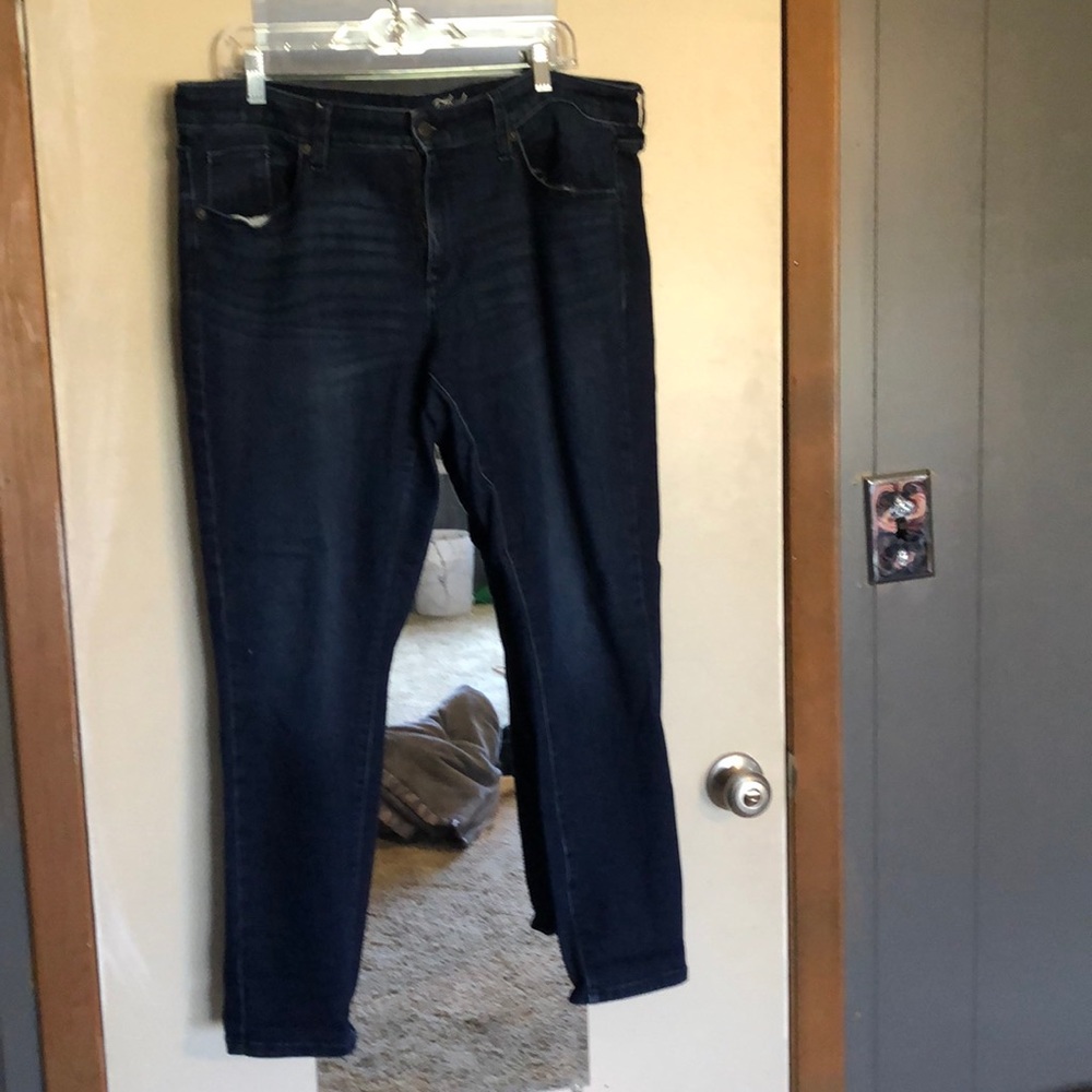 Dark skinny jeans